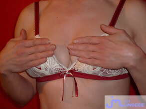 Photos de lingeries : Après mes seins,ma lingerie...