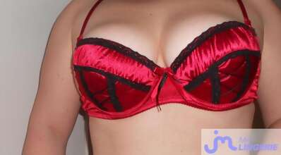 Photos de lingeries : 95 C