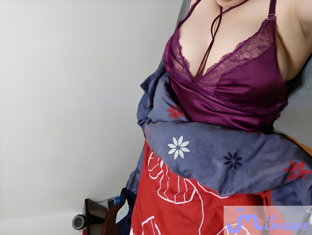 Photos de lingeries : Encore un peu de lingerie