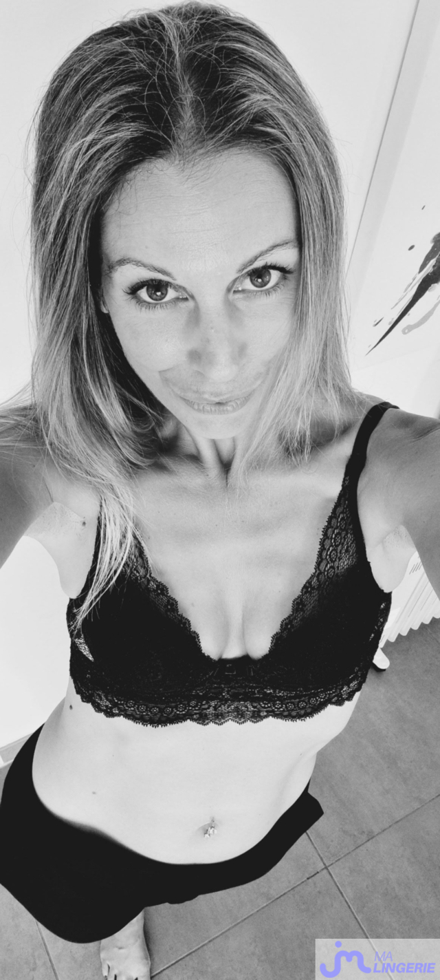 Photos de lingeries : lally