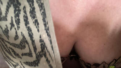 Photos de lingeries : Elle me taquine 