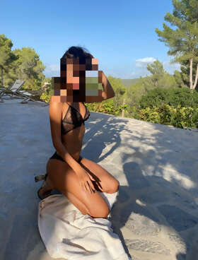 Photos de lingeries : Pr&ecirc;te &agrave;&hellip;