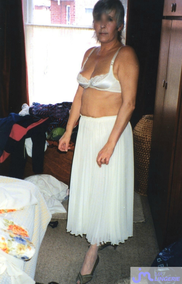 lingeries de Essel