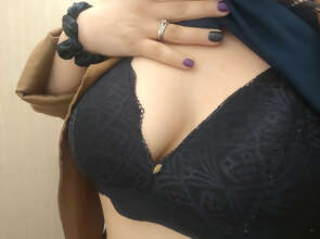 Photos de lingeries : Ses soutiens gorges