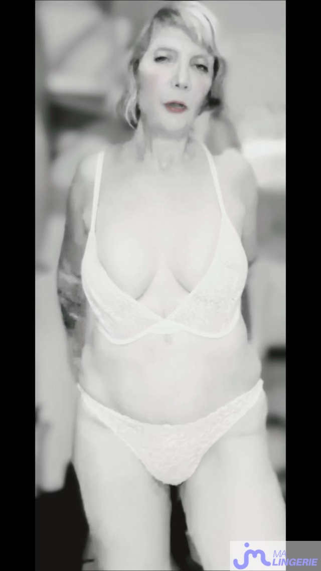 lingeries de Lolafromeast